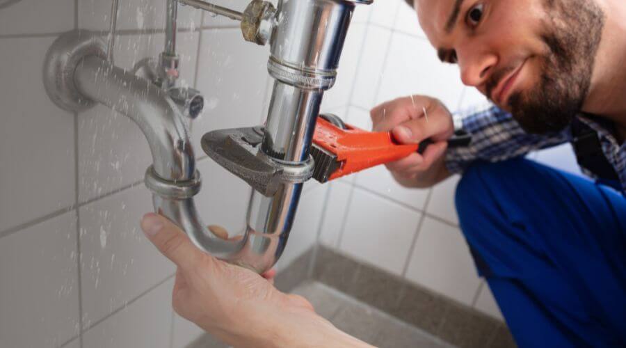 Local tankless water heater installation in Smithton, IL